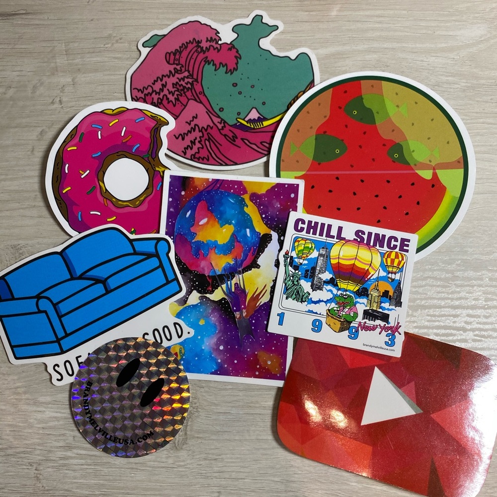 FREE BRANDY MELVILLE STICKERS